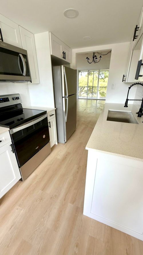 315-3121 Nw 47th Ter, Lauderdale Lakes, FL, 33319-6618 | Card Image