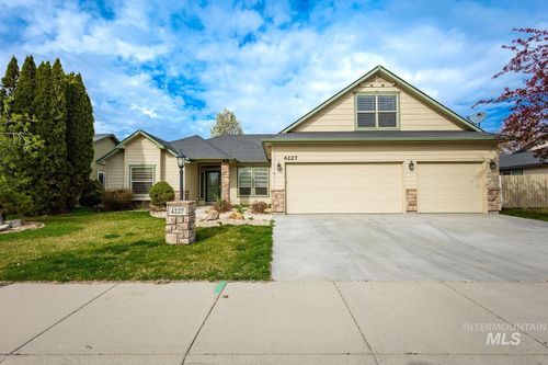 4227 N Rhodes Ave, Meridian, ID, 83646-6302 | Card Image