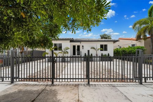 2940 Sw 12th St, Miami, FL, 33135-4716 | Card Image