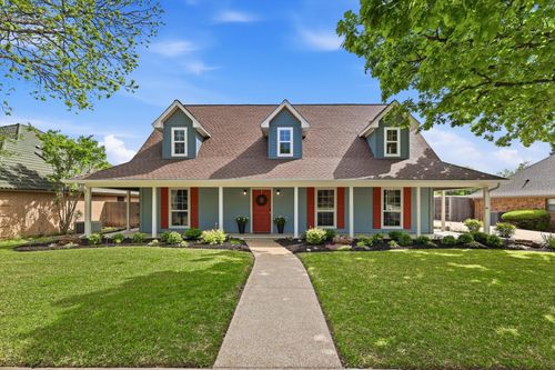 613 Evergreen Dr, Hurst, TX, 76054-2009 | Card Image