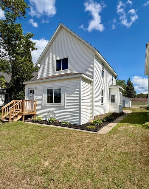 508 4th St Ne, Little Falls, MN, 56345-2727 | Card Image