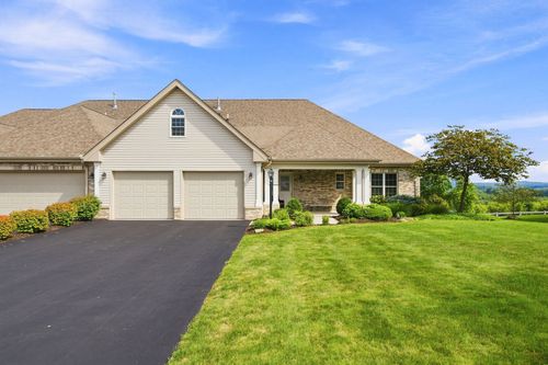 316 Ridge View Court, West Deer, PA, 15101 | Card Image