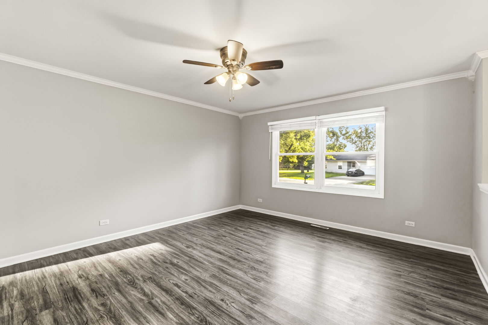 Residential in Lindenhurst 5