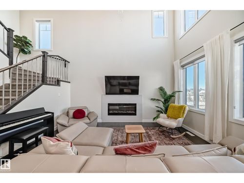 3716 46 Ave, Beaumont, AB, T4X2W4 | Card Image