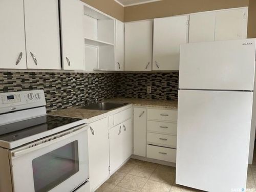 1227 Wascana St, Regina, SK, S4T4J2 | Card Image