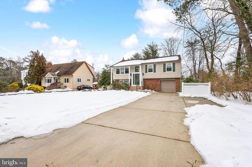 226 Pine Blvd, MEDFORD, NJ, 08055-3407 | Card Image