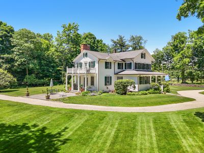 100 Hanson Road, House other with 5 bedrooms, 4 bathrooms and null parking in Darien CT | Image 3