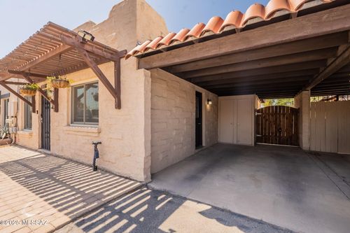 1957 W La Osa Dr, Tucson, AZ, 85705-2189 | Card Image