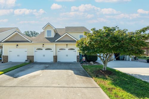 5388 Mandarin Cir, Hixson, TN, 37343-6800 | Card Image