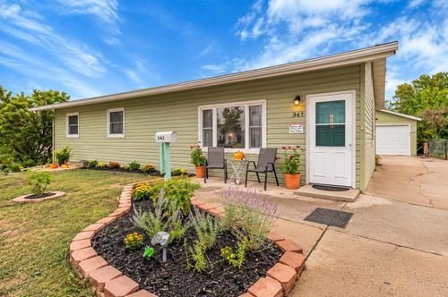 341 E Custer St, Rapid City, SD, 57701-1011 | Card Image