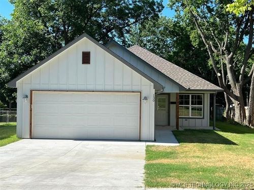 130 W Lincoln Ave, Sapulpa, OK, 74066-4141 | Card Image