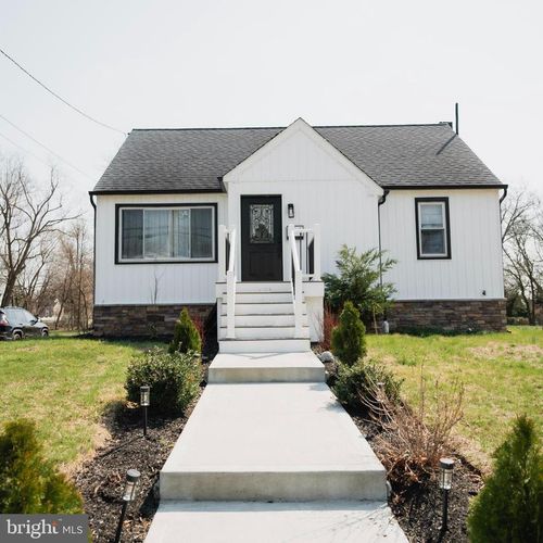 70 Sartori Ave, MOUNT EPHRAIM, NJ, 08059-1056 | Card Image