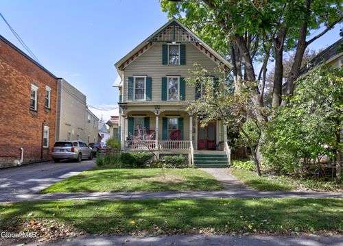 149 Woodlawn Ave, Saratoga Springs, NY, 12866-1523 | Card Image