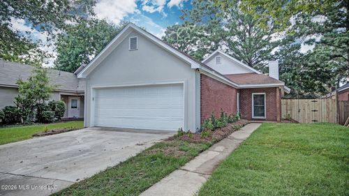 307 Pelahatchie Shore Dr, Brandon, MS, 39047-6151 | Card Image