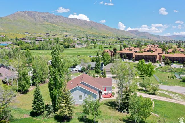 Bird's eye view with a mountain view | Image 47