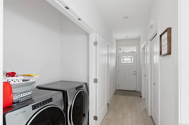 294 Edgewood Cres, House other with 4 bedrooms, 3 bathrooms and 2 parking in Duncan BC | Image 16