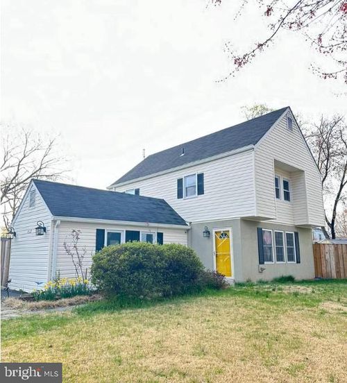 8522 Artillery Rd, MANASSAS, VA, 20110-4856 | Card Image