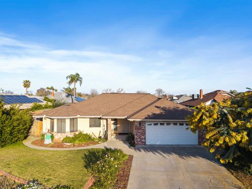 2465 Ash Ct, Hanford, CA, 93230-6808 | Card Image