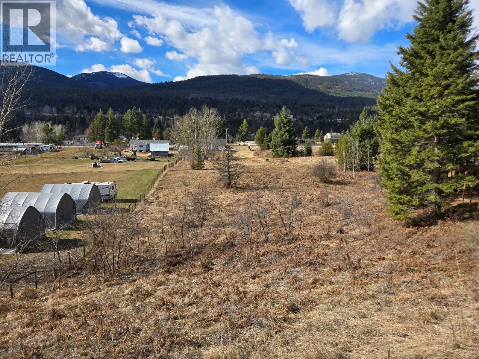 Land in Castlegar 2