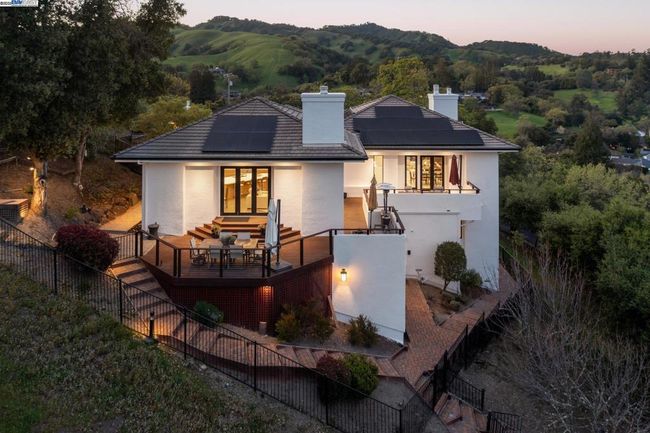 11 Leslyn Ln, House other with 5 bedrooms, 6 bathrooms and 2 parking in Lafayette CA | Image 58