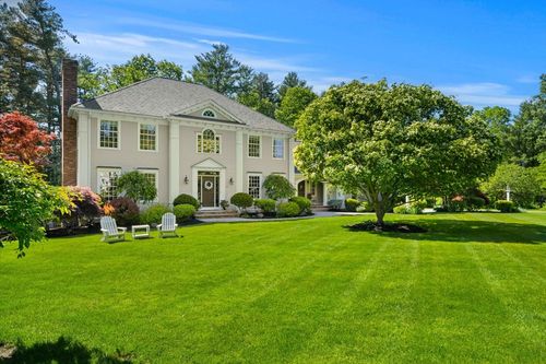 111 Abbot St, Andover, MA, 01810-4835 | Card Image