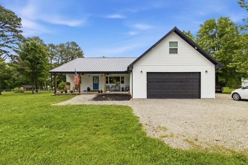 300 E Maple St, Mansfield, MO, 65704-9107 | Card Image