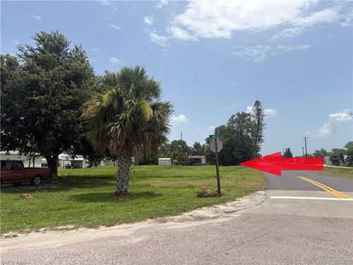 785 Railroad Ave Nw, Moore Haven, FL, 33471 | Card Image