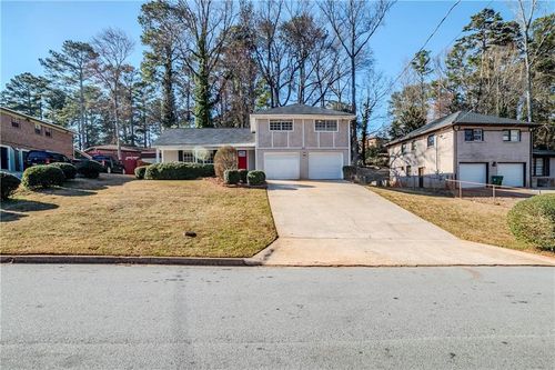 2236 Chestnut Hill Cir, Decatur, GA, 30032-6120 | Card Image