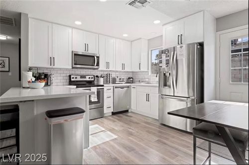 461 S Chesapeake Way, Henderson, NV, 89015-7801 | Card Image