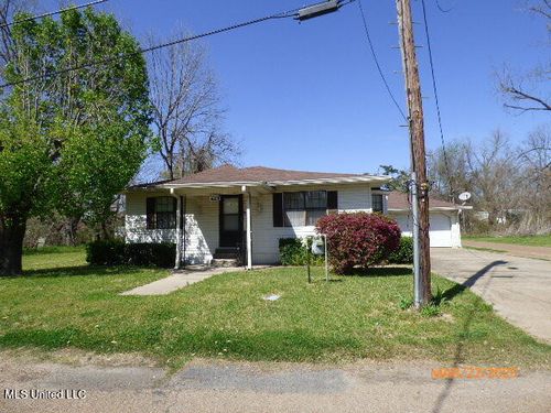 218 Greathouse St, Ferriday, LA, 71334-2932 | Card Image