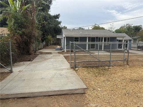 6056 Humble St, Jurupa Valley, CA, 92509-4203 | Card Image