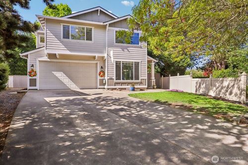 17301 Se 24th St, Vancouver, WA, 98683-3492 | Card Image