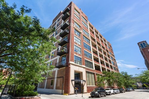 208-320 21st St, Chicago, IL, 60616-4977 | Card Image