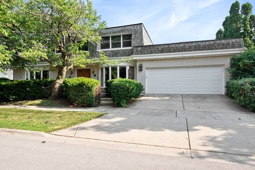 5255 Coyle Ave, Skokie, IL, 60077-3404 | Card Image