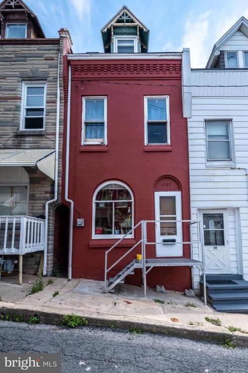 1202 Fidelity St, READING, PA, 19604-2930 | Card Image