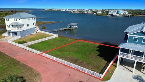 3531 Hudson St, Galveston, TX, 77554-2204 | Card Image