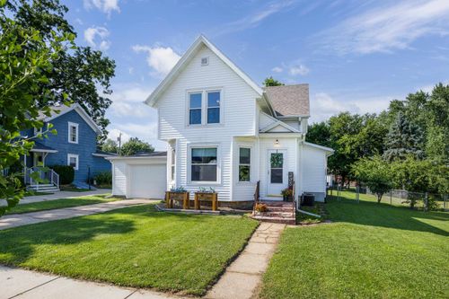 235 W Church St, Belleville, WI, 53508-9332 | Card Image