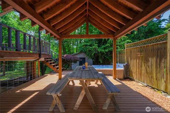 Covered outdoor dining | Image 31
