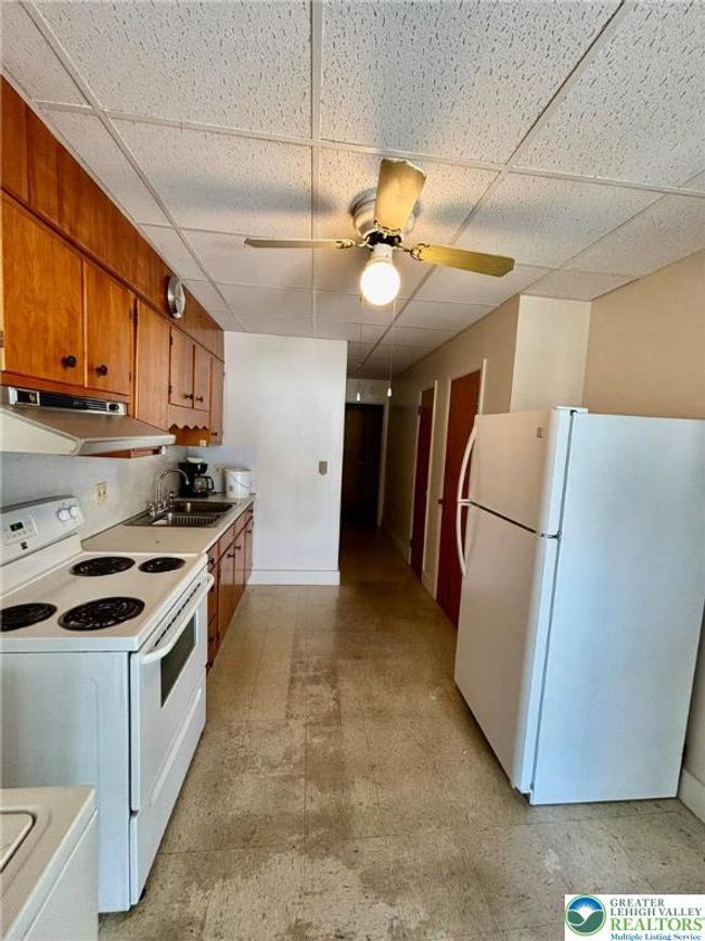 16 - 20 W Main St, Condo with 1 bedrooms, 1 bathrooms and null parking in Pen Argyl PA | Image 6