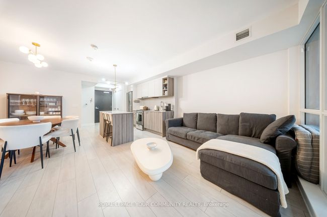 312 - 31 Tippett Rd, Condo with 2 bedrooms, 2 bathrooms and null parking in Toronto ON | Image 18