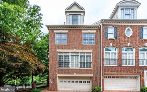 1601 Colonial Hills Dr, MCLEAN, VA, 22102-2930 | Card Image