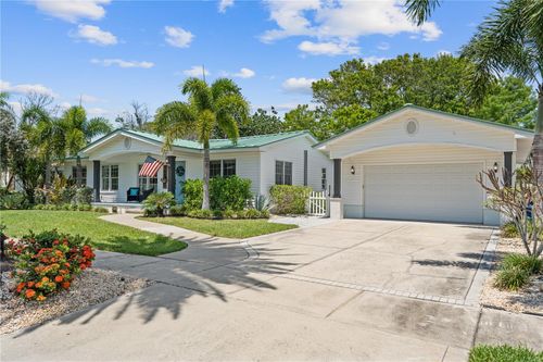759 Lantana Ave, CLEARWATER BEACH, FL, 33767-1427 | Card Image