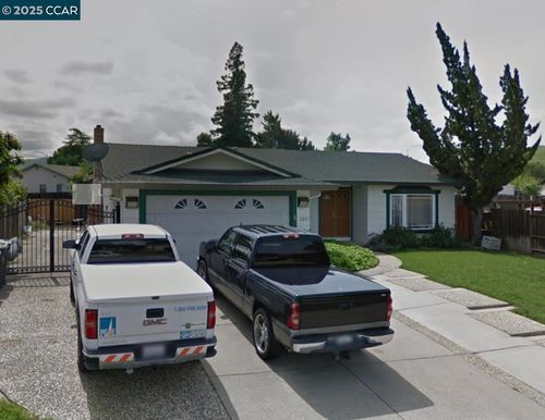 3931 Chatworth St, Pittsburg, CA, 94565-5761 | Card Image