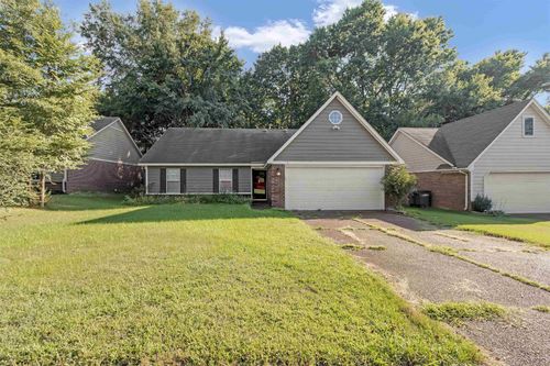 9161 Valkrie Ln, Lakeland, TN, 38002-9217 | Card Image