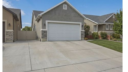 1854 W Shadow Dr, Eagle Mountain, UT, 84005 | Card Image