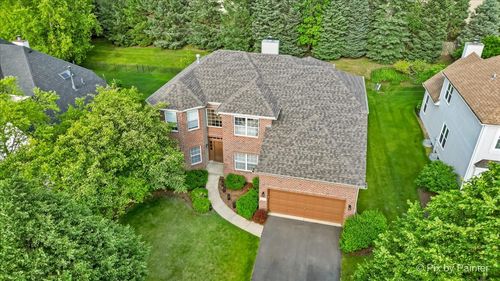 735 Chasewood Dr, South Elgin, IL, 60177-3229 | Card Image