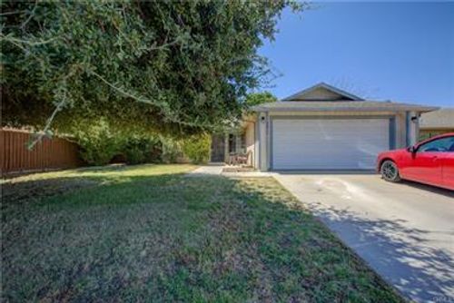 2064 Glenmoor Pl, Livingston, CA, 95334-1882 | Card Image