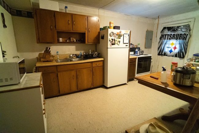 624 & 63 Baptist Valley Rd, House other with 2 bedrooms, 1 bathrooms and 4 parking in Cedar Bluff VA | Image 17