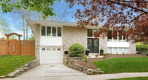 407 Canterbury Cres, Oakville, ON, L6J5K8 | Card Image