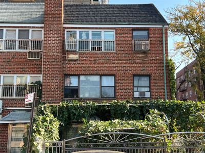 42-35 Saull Street, Home with 9 bedrooms, 5 bathrooms and 2 parking in Flushing NY | Image 1